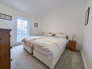 Photo 21- click for photo gallery